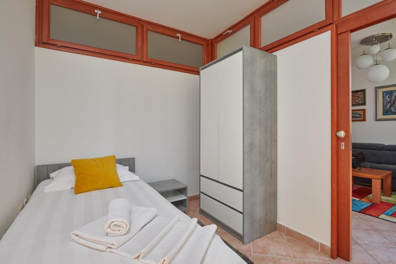 Family Apartment Dubrovnik - Private Jacuzzi Terrace, Private Parking Dış mekan fotoğraf
