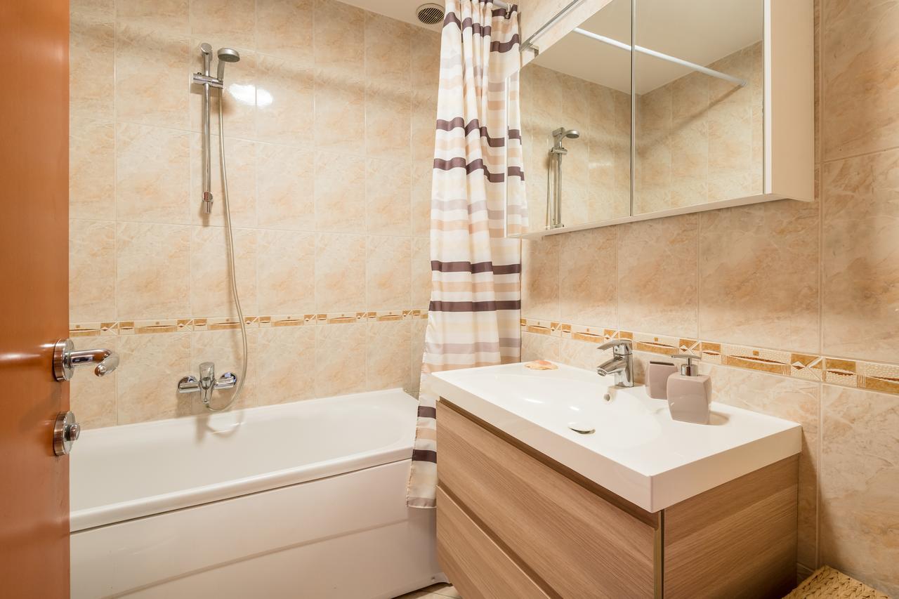 Family Apartment Dubrovnik - Private Jacuzzi Terrace, Private Parking Dış mekan fotoğraf